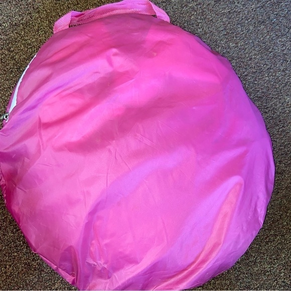 Princess Playhouse by Pockos UV protection for playtime and beach dressing room. - Picture 5 of 13